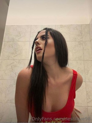 Nestilove98 Photo #6