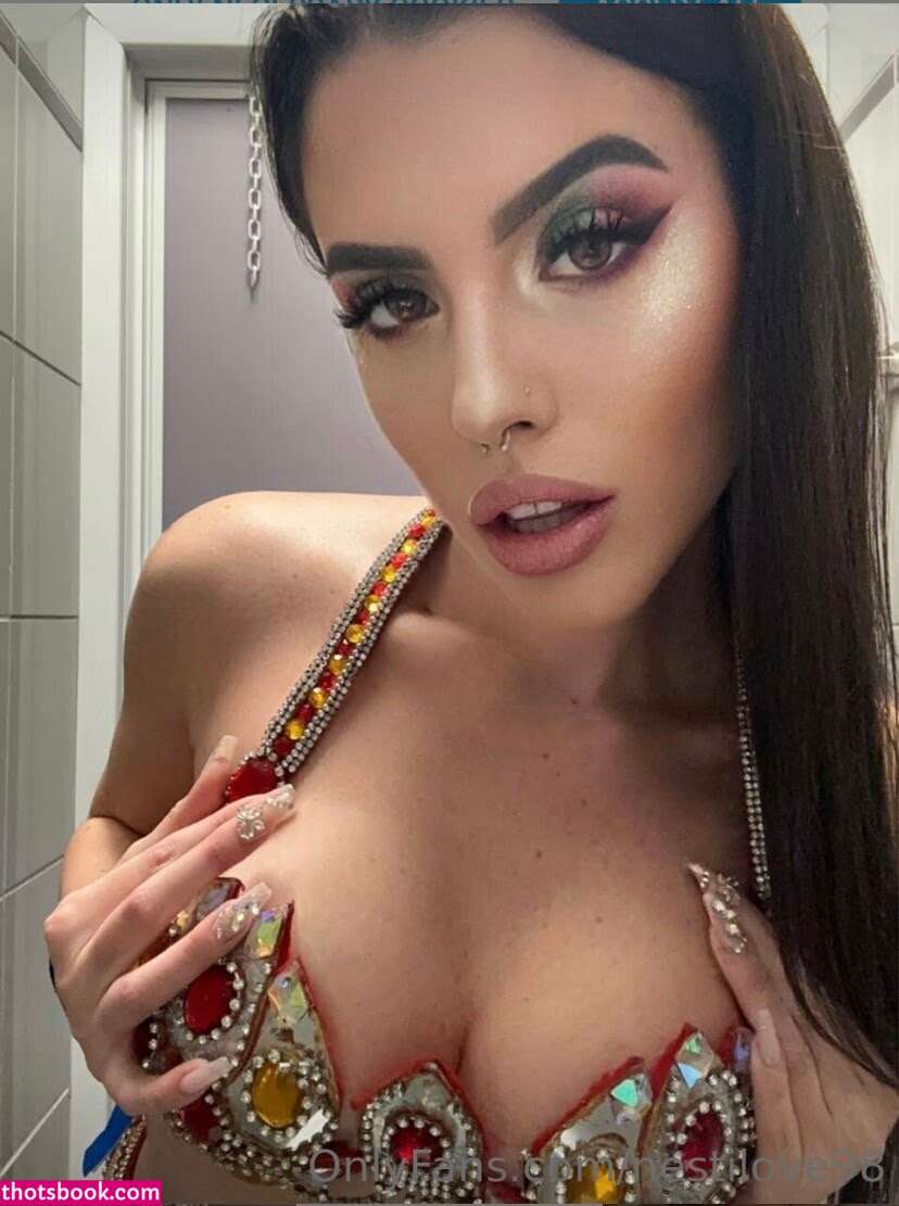 Nestilove98 Photo #20