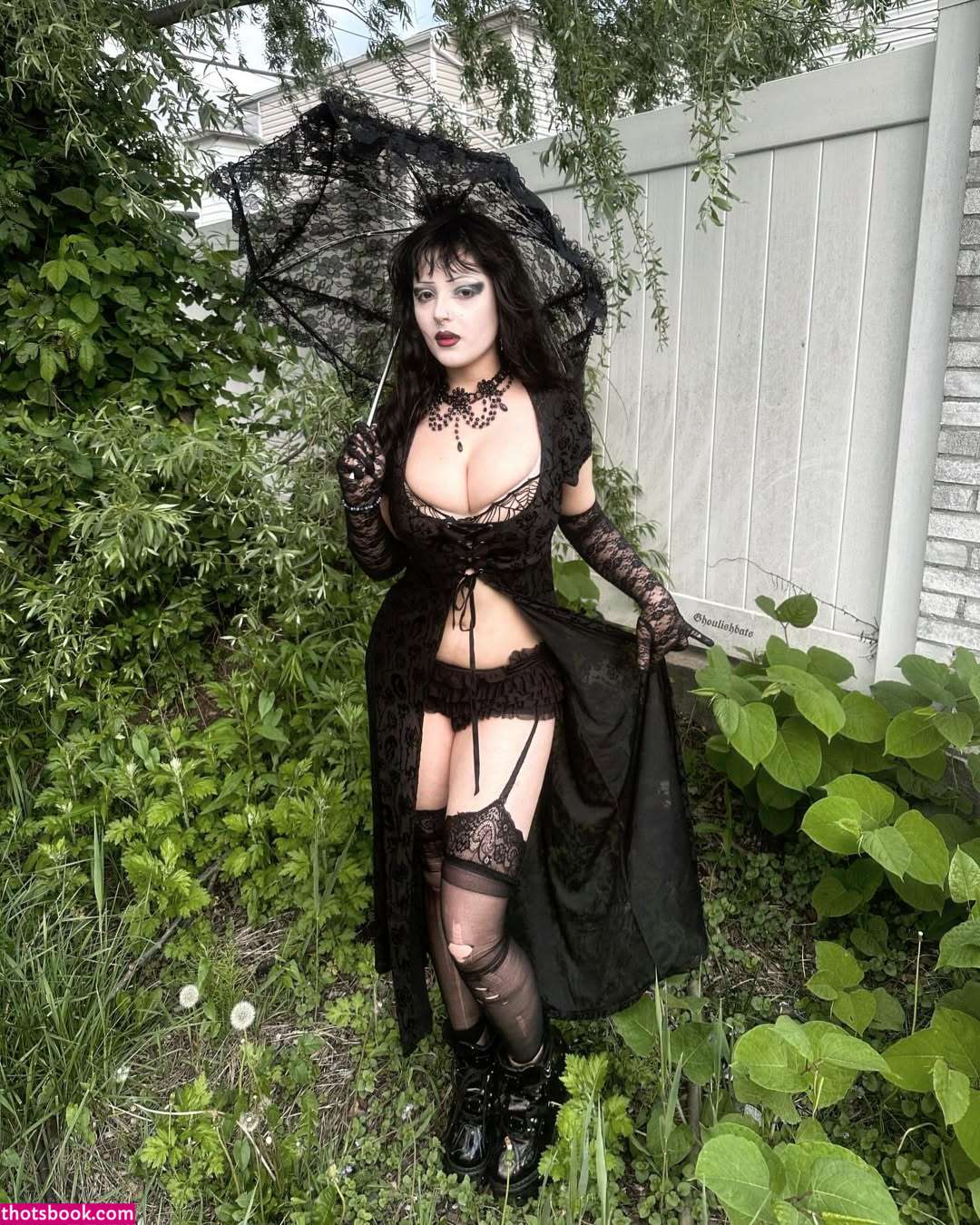 ghoulishbats Photo #13