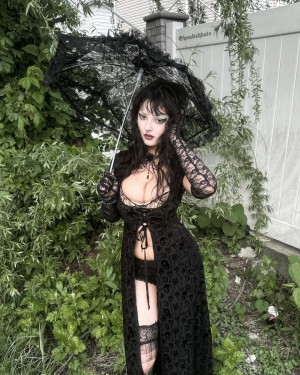 ghoulishbats Photo #14