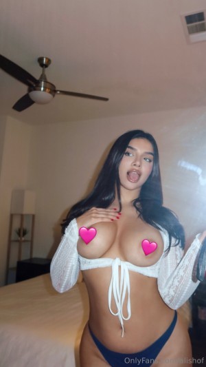 Alishbasheikh Photo #169