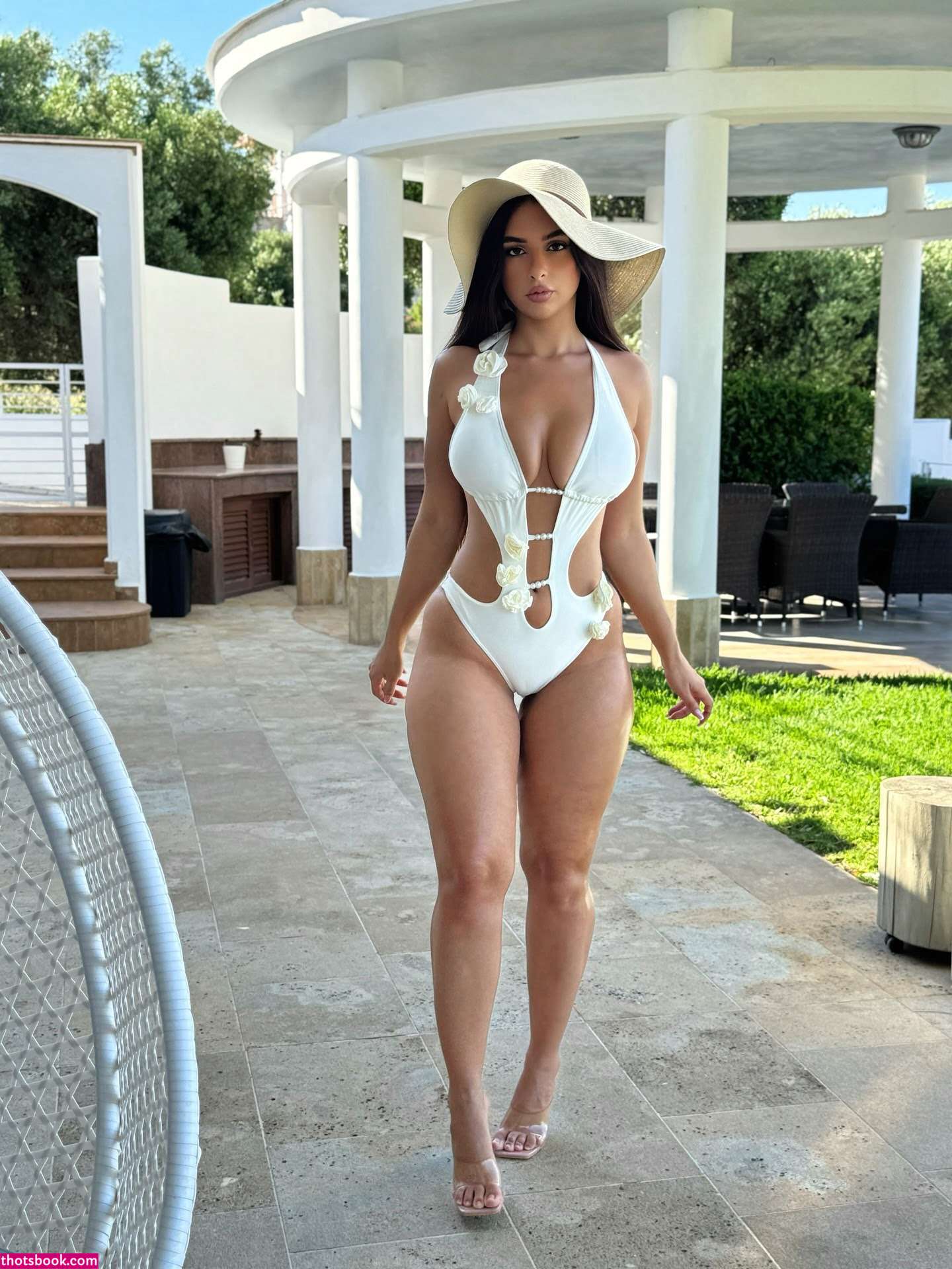 Eva Savagiou Photo #129