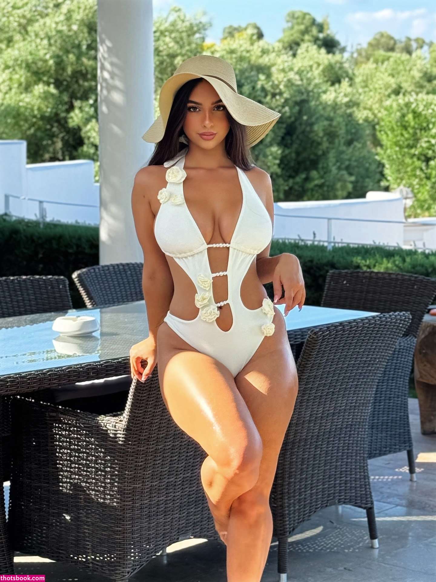 Eva Savagiou Photo #135