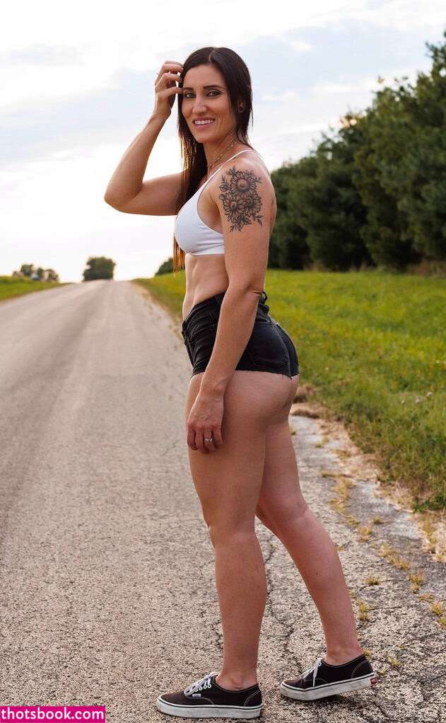 Lesley Cusumano Photo #11