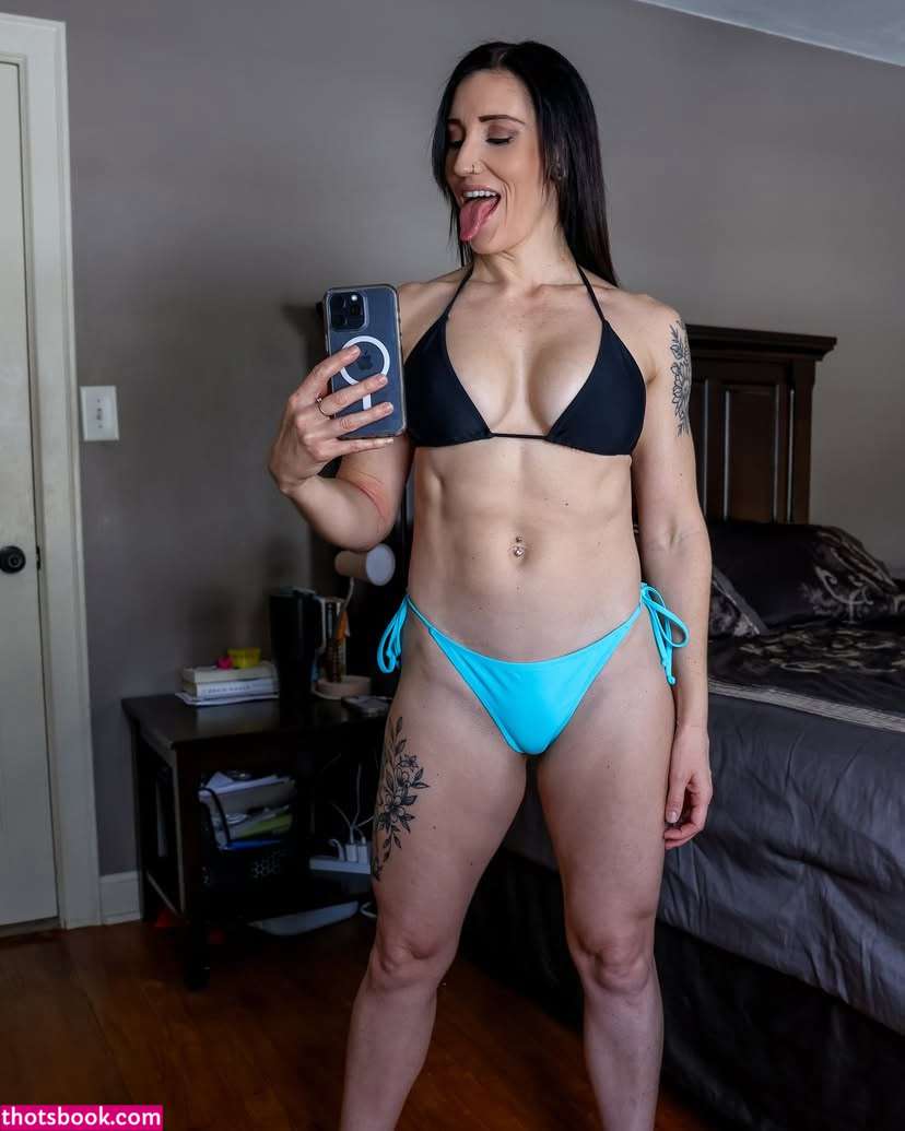 Lesley Cusumano Photo #12