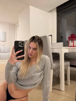 Lia Sikora Photo #32