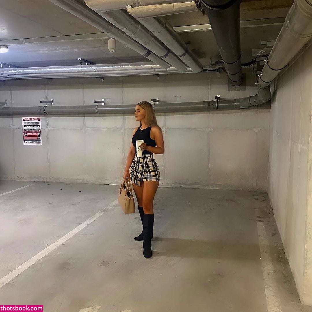 Lucy Newcombe Photo #14