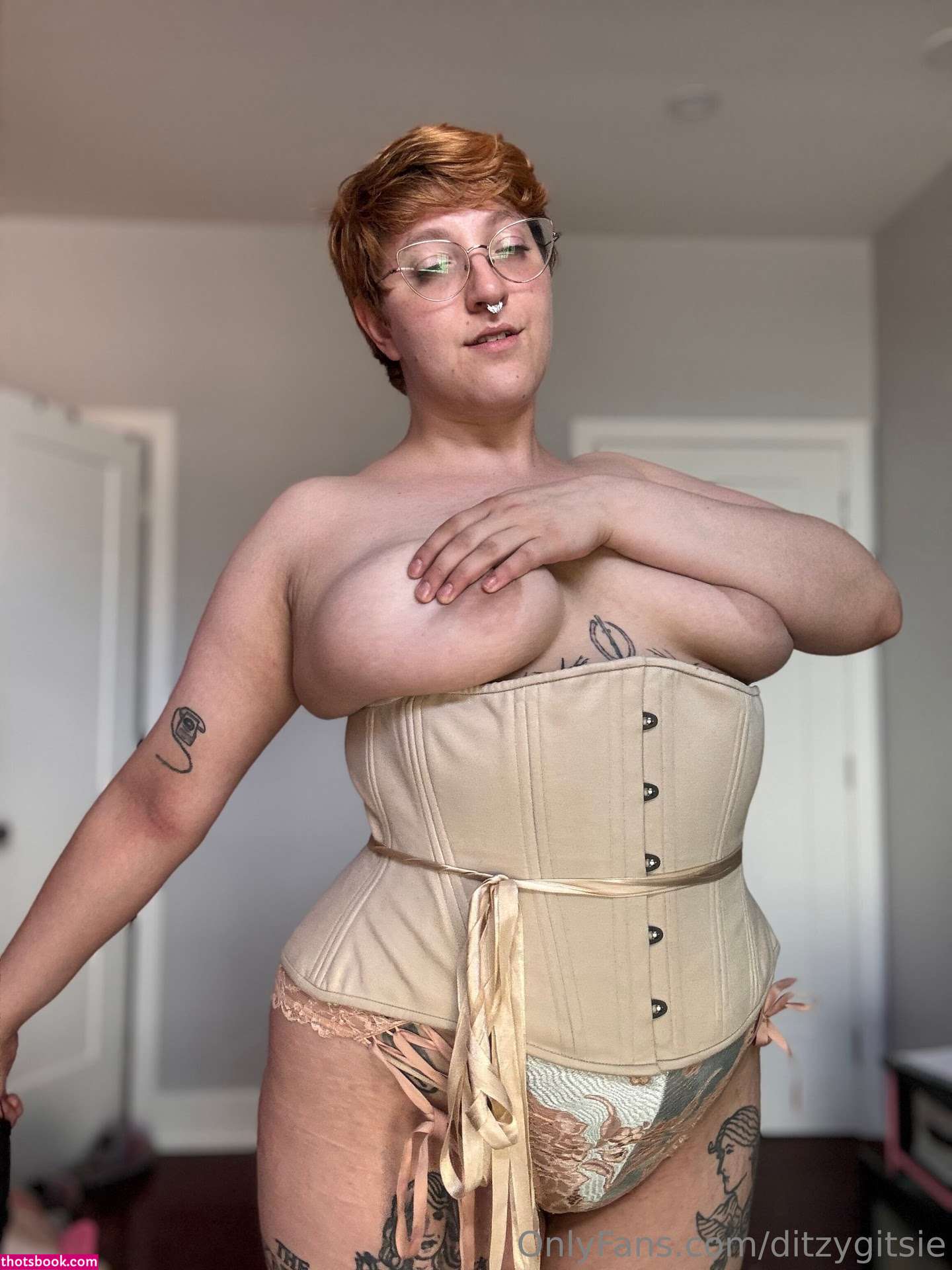 ditzygitsie Photo #39