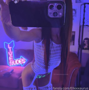 Ellasaurus23 Photo #147