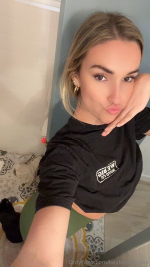 Kayla Simmons Photo #364