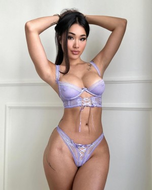 Martina Chen Photo #95