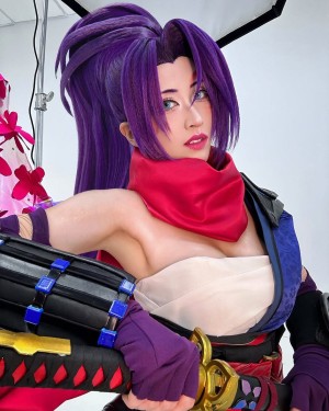 Larissa Rochefort Photo #10