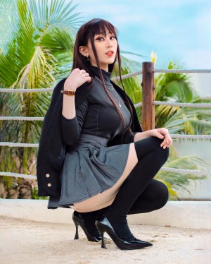 Larissa Rochefort Photo #24