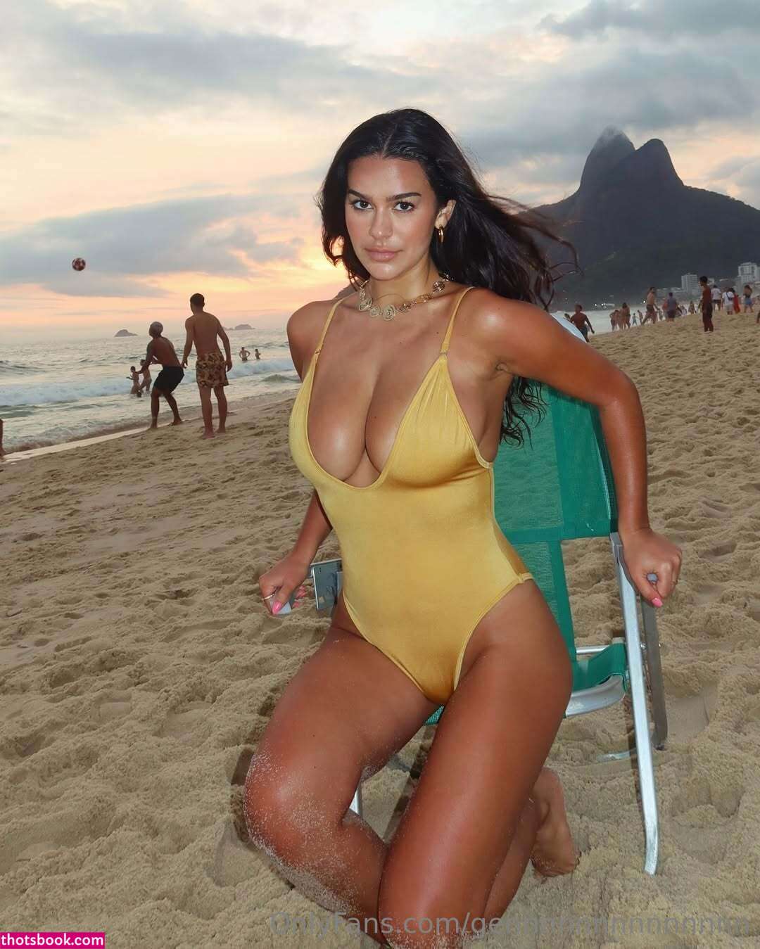 Genny Shawcross Photo #11