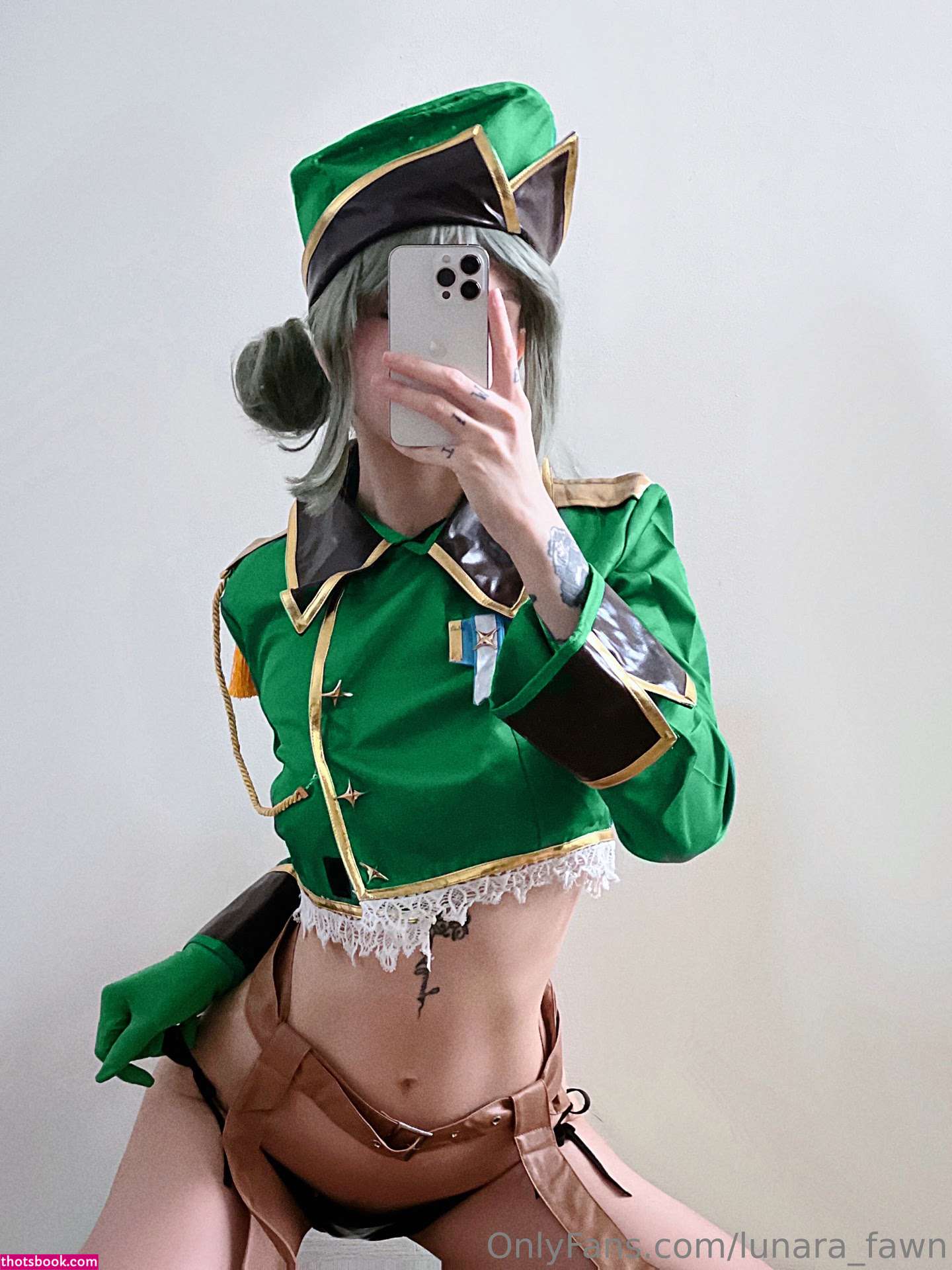 Lunara Fawn Photo #15