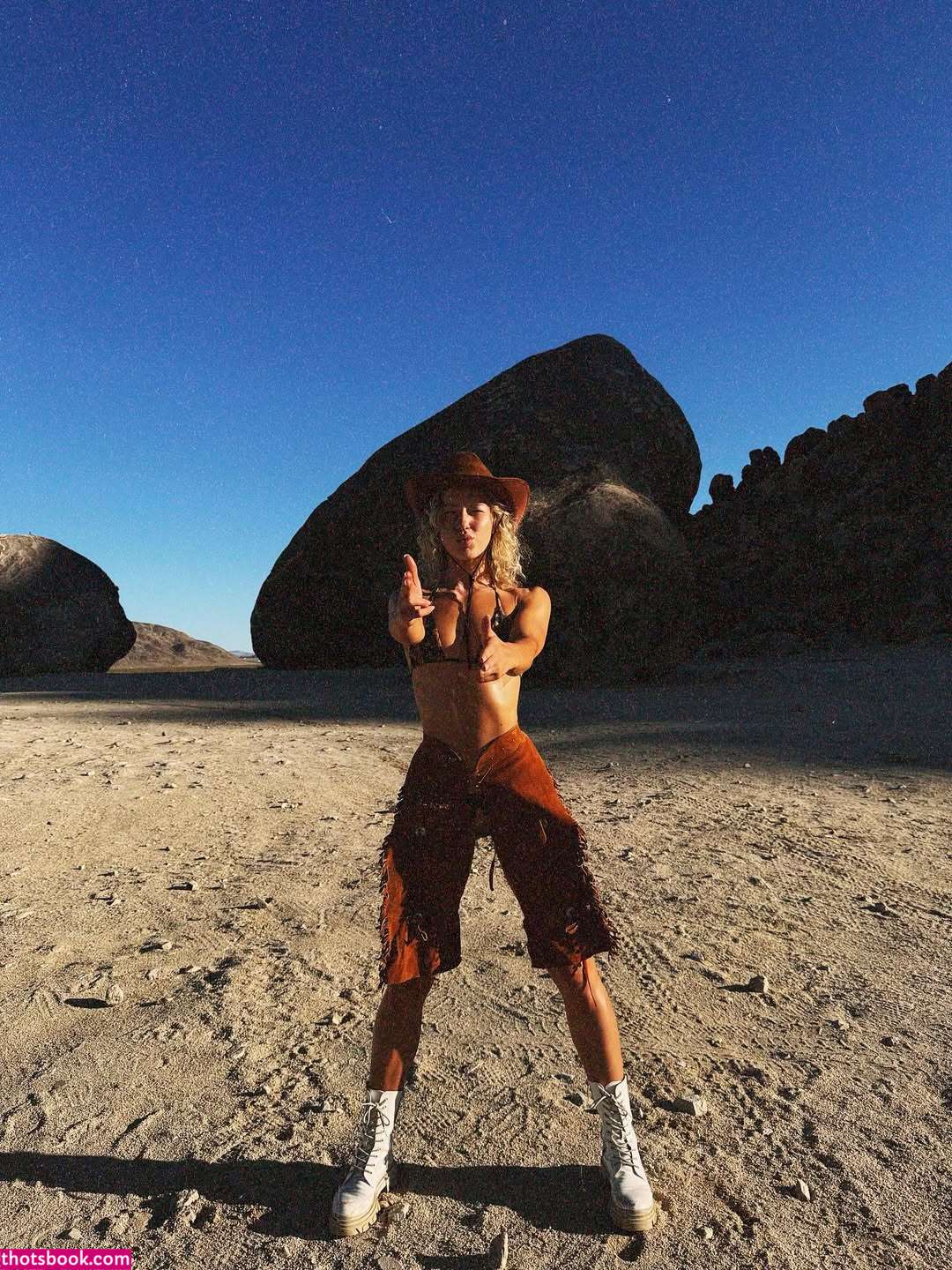 Alanna Jade Taylor Photo #88