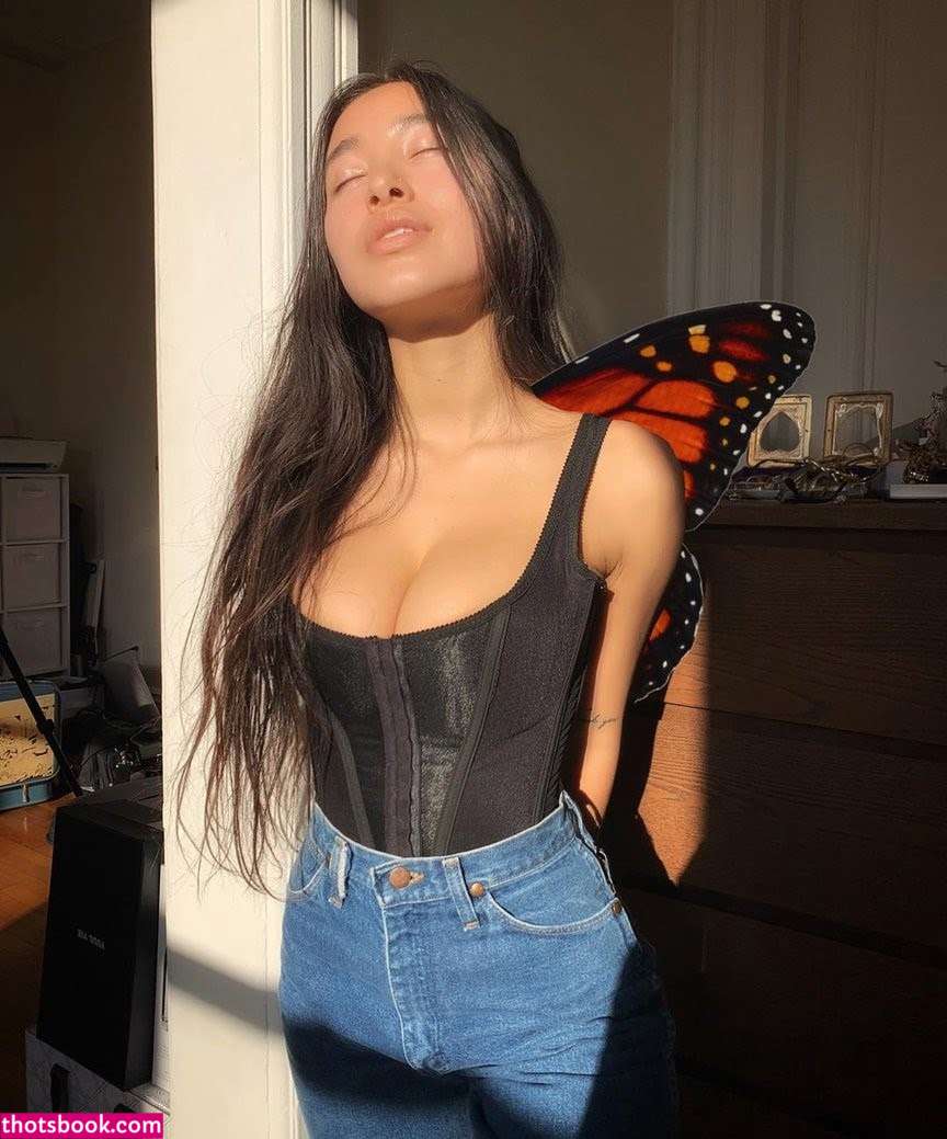 Hitomi Mochizuki Photo #83