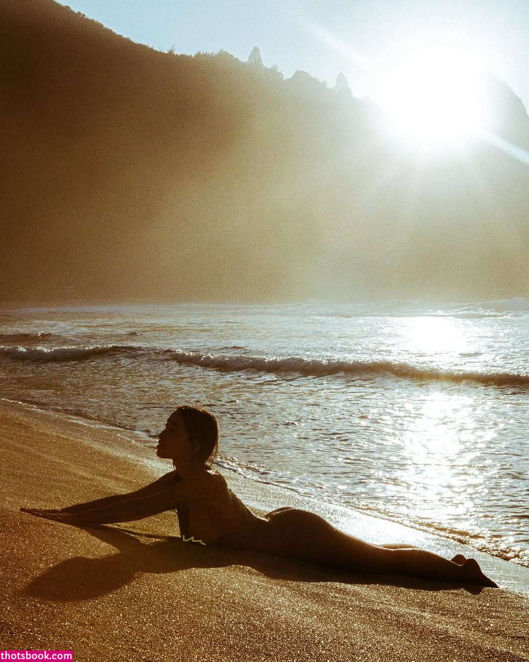 Hitomi Mochizuki Photo #88