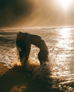 Hitomi Mochizuki Photo #85