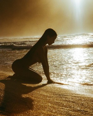 Hitomi Mochizuki Photo #89