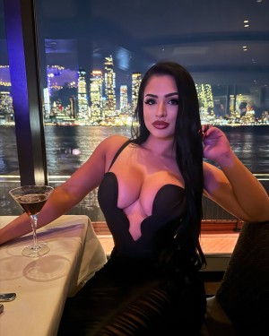 Nadia Khar Photo #79