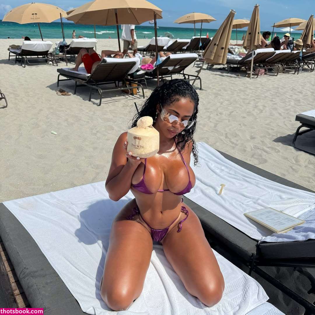 Yasmine Lopez Photo #212