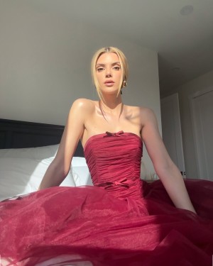 Alissa Violet Photo #77