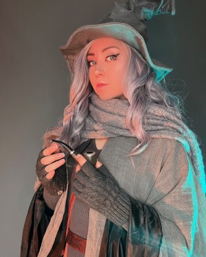 Anne Elisabeth Photo #5