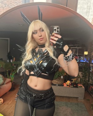 Anne Elisabeth Photo #35