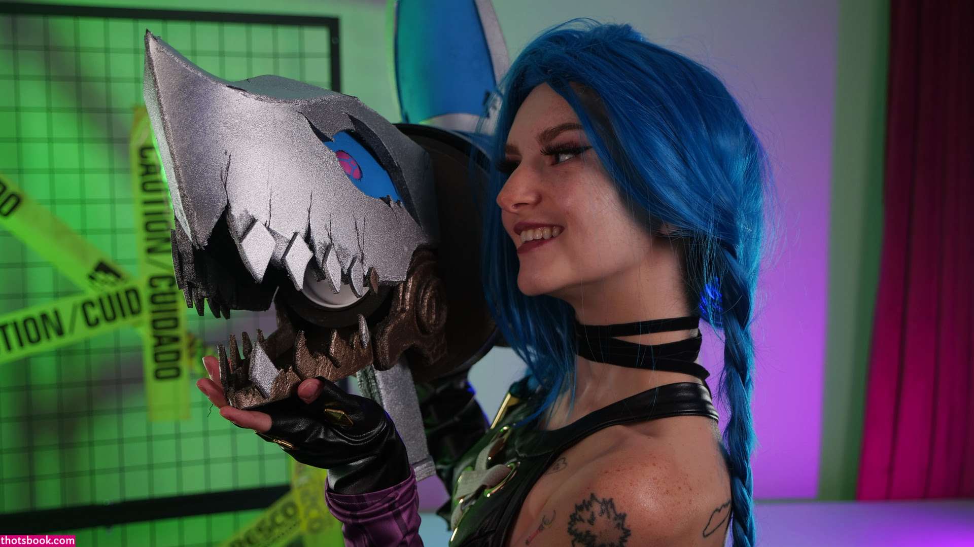 Busy B ASMR Photo #22