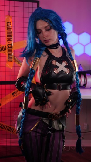 Busy B ASMR Photo #20