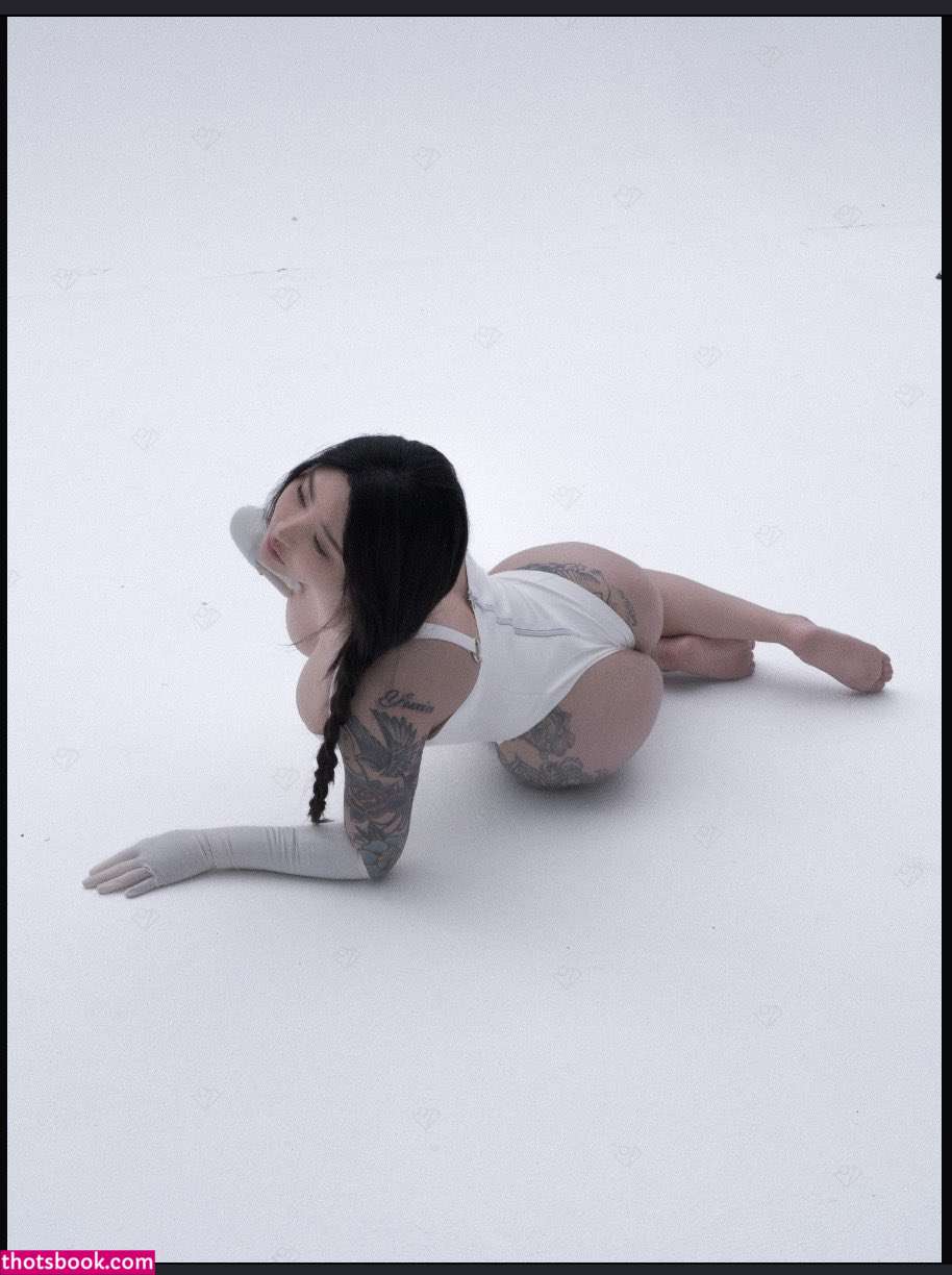 Hitomi Songyuxin Photo #8