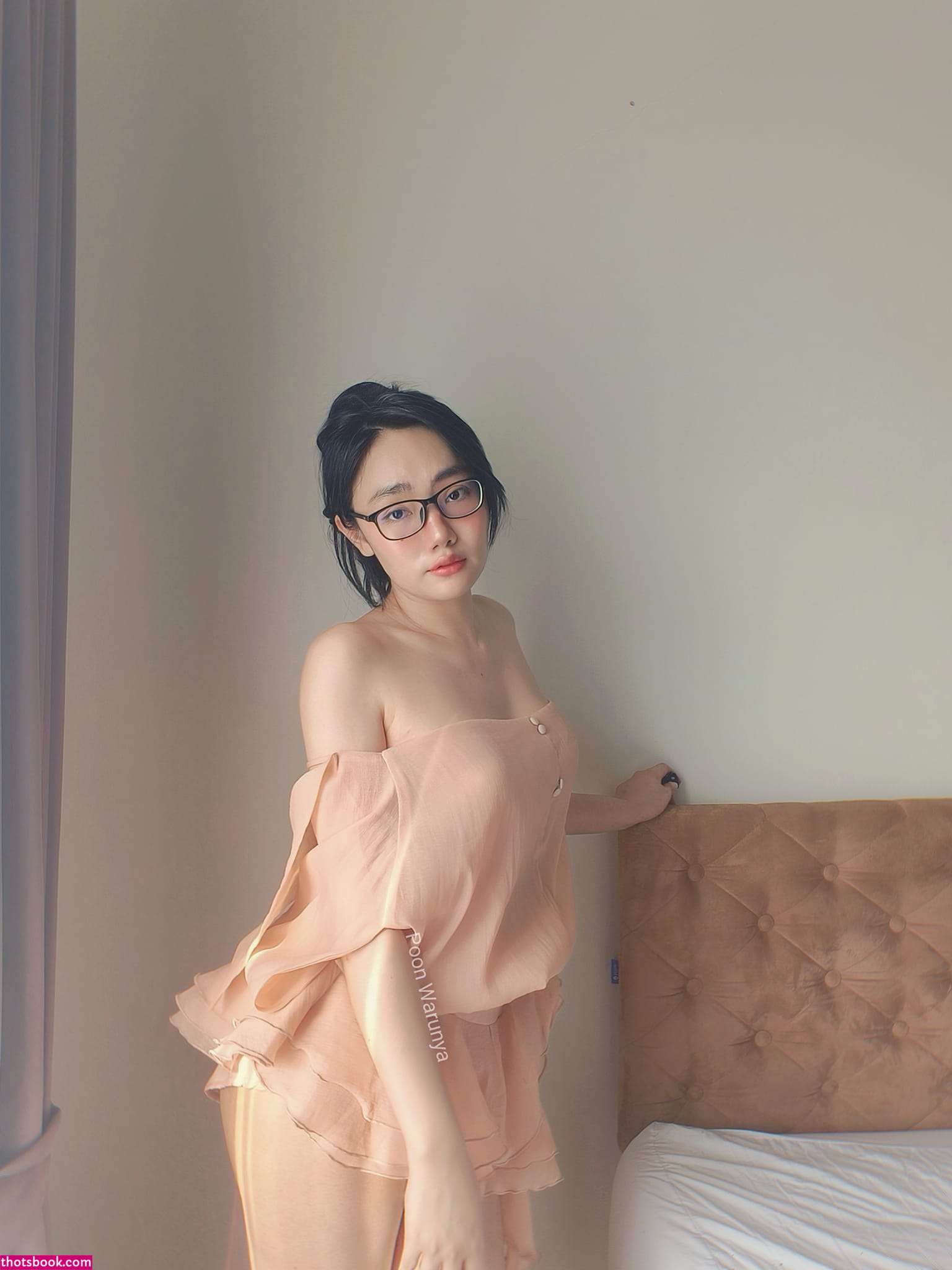 Poon Warunya Photo #12