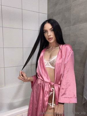 Victoria Spicy Photo #1