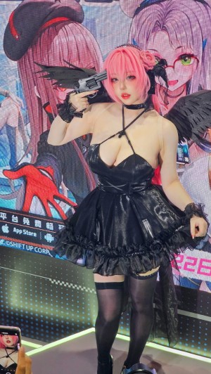 Takomayuyi Photo #126