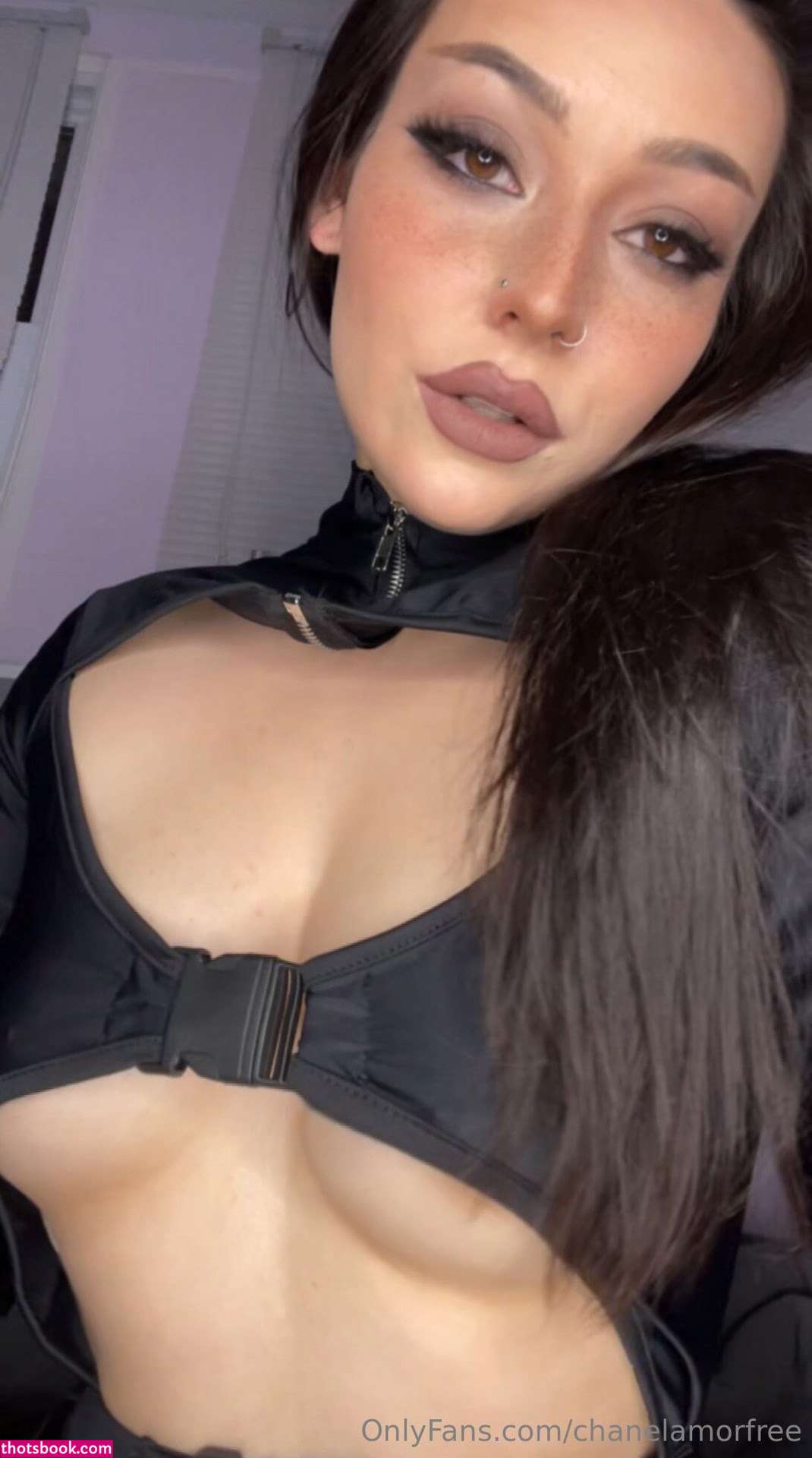 chanelamor20 Photo #10