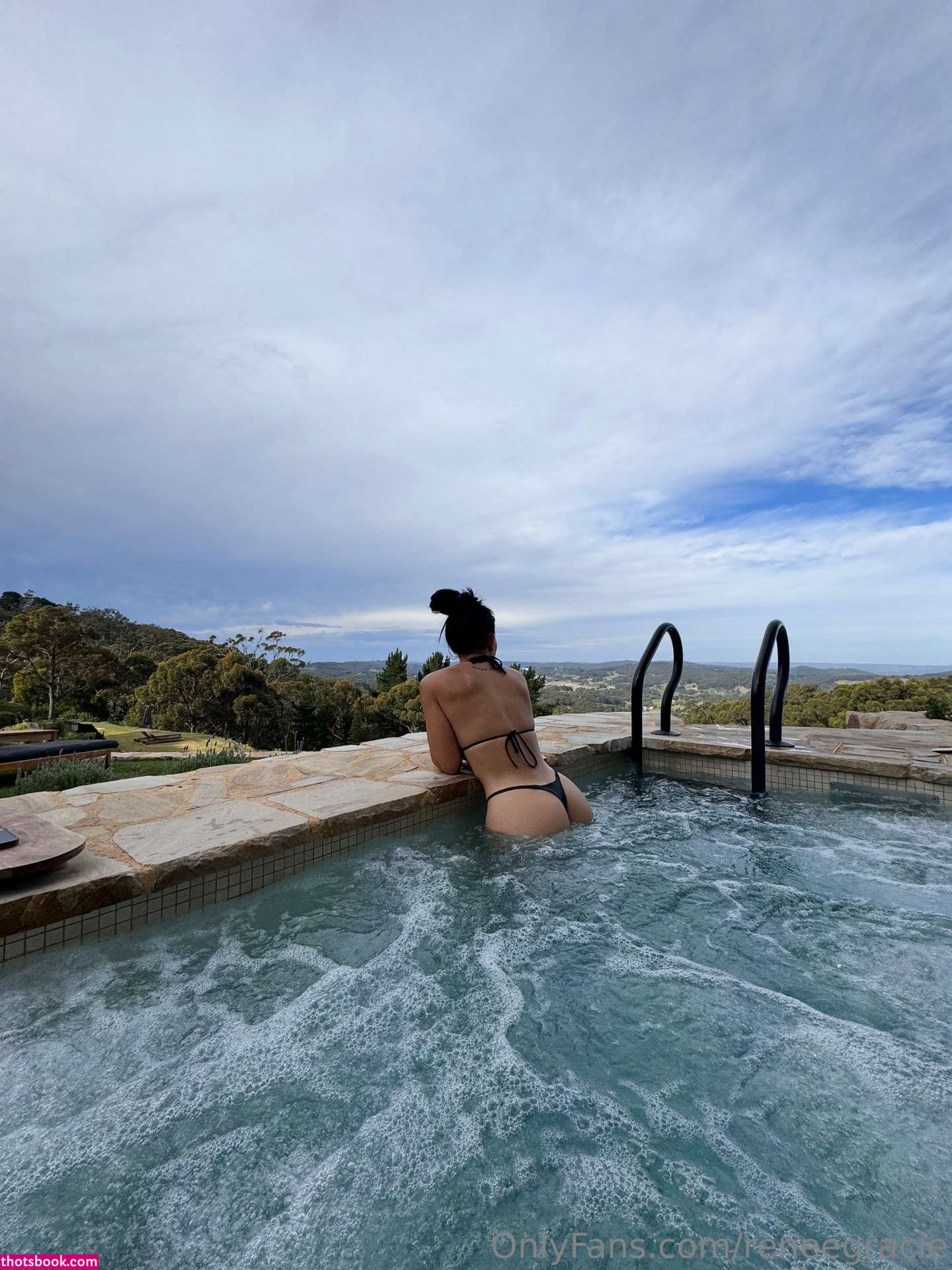 Renee Gracie Photo #294