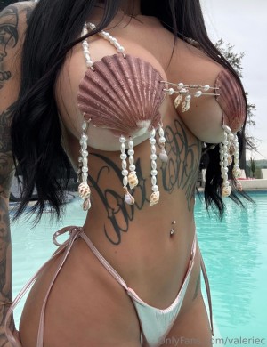 Valerie Cossette Photo #206