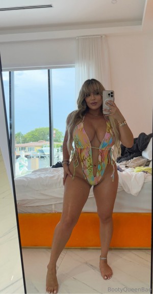 Araqueenbae Photo #389