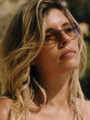 Natasha Oakley Post #10
