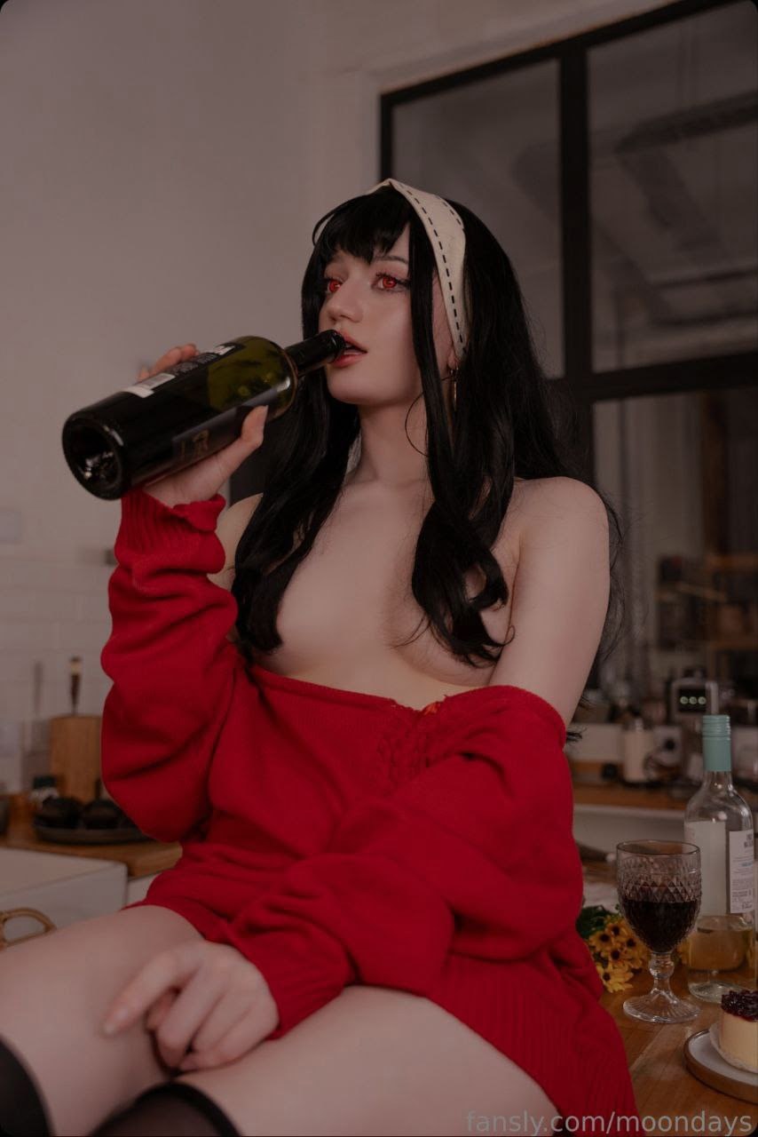 Moondays Photo #46