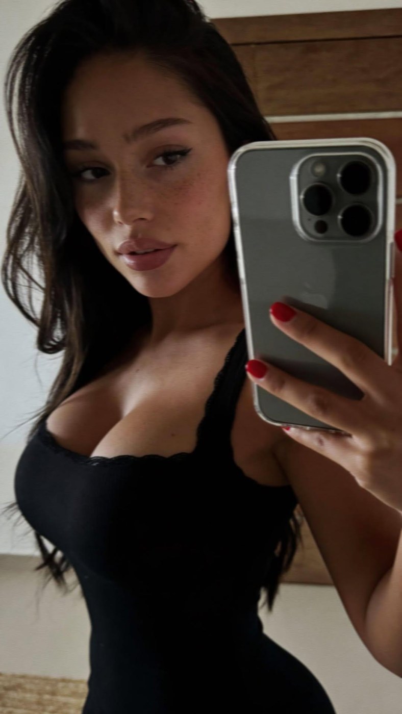Audrey Avery Photo #14