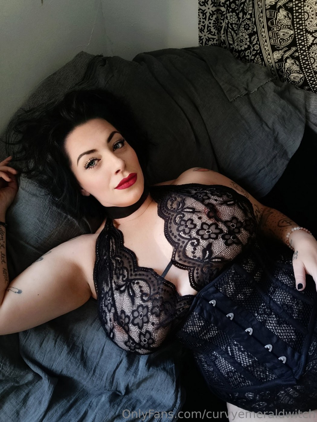 curvyemeraldwitch Photo #48
