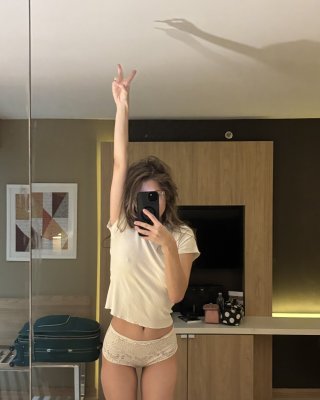 tiredstarlet Photo #3