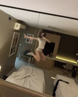 tiredstarlet Photo #2