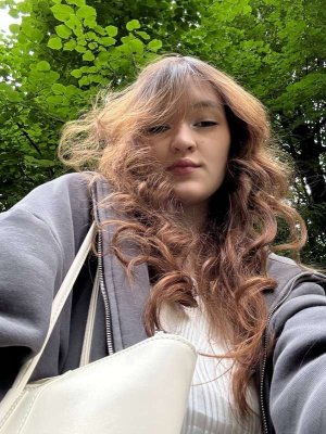 adeles_vibes Photo #19