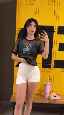 Luisa Valencia Photo #25