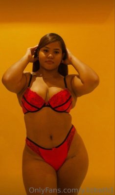 Yeniffer Berrio Photo #75