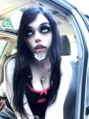zomb1e_tramp Photo #44
