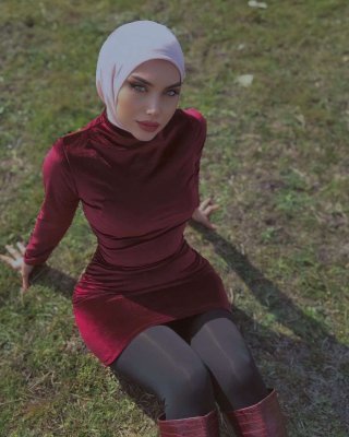 sariikubraa Photo #32